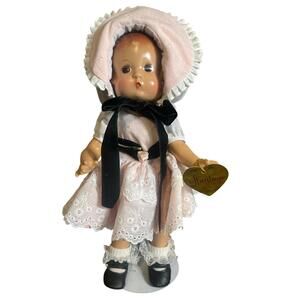 doll Effanbee - Doll Classics
Patsy with Carriage
13" Vinyl Collector Doll
V763